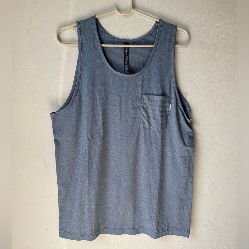 💙💙💙 VUORI tank top for men’s size medium 💙💙💙💙